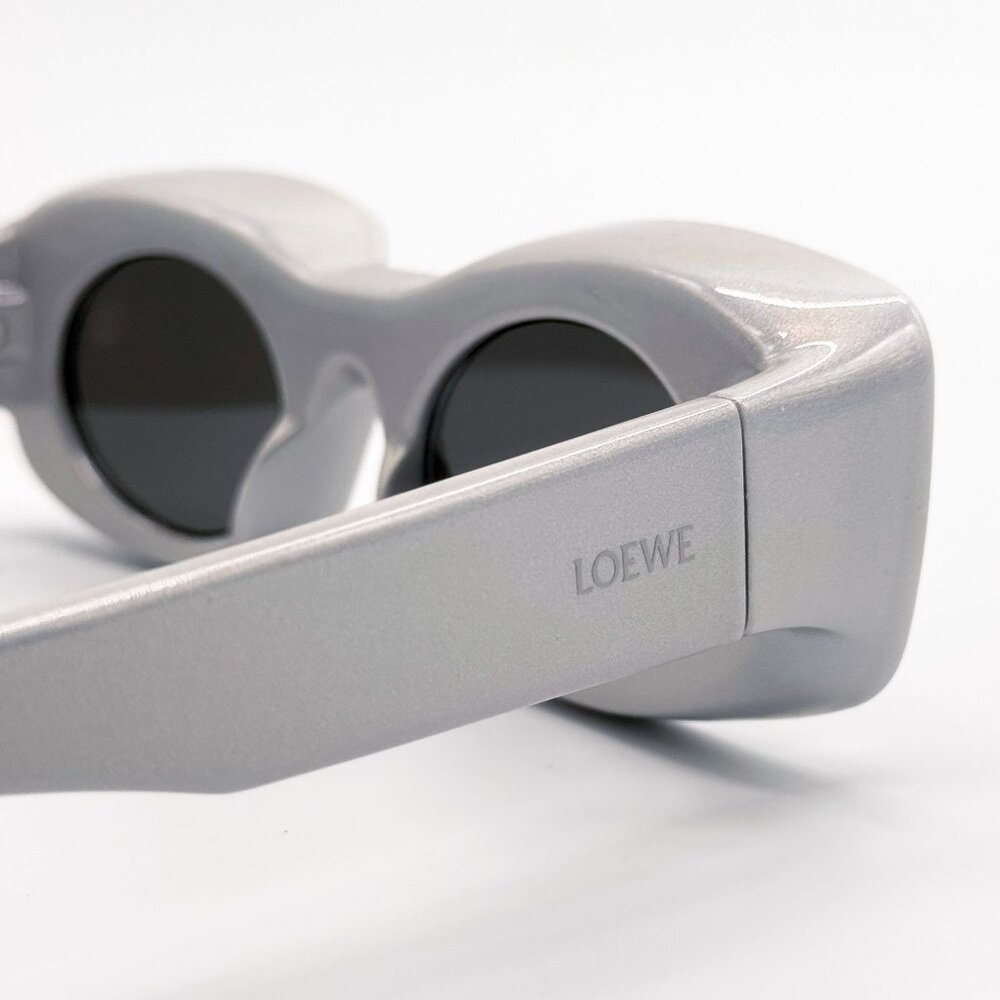 NEW LOEWE SUNGLASSES LW40033I 24C SILVER UNISEX EYEWEAR - Picture 6 of 10